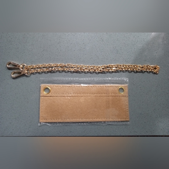 Tan Felt Wallet Insert w/ Gold Chain - Picture 1 of 1